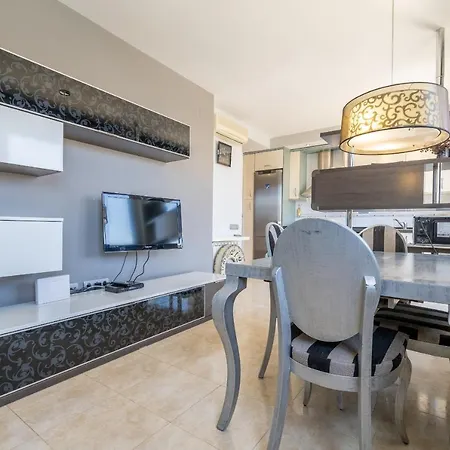 Homeholidaysrentals Blaucel - Costa Barcelona Pineda de Mar
